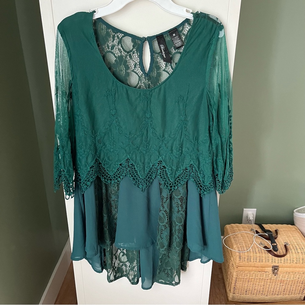BKE Boutique Green Lace Tunic